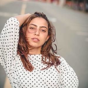 Meet your Posher, Elizabeth